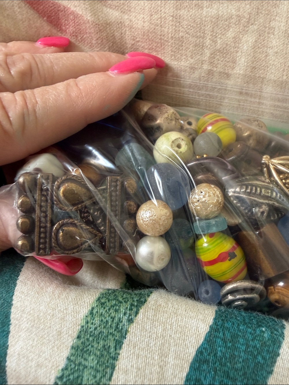 Mixed Assorted Jewelry Beads some glass, antique, handmade. All unique - Picture 3 of 4